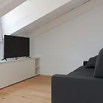 Homey I The Five Apartment