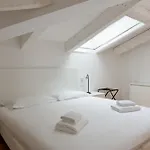 Apartment Homey I The Five