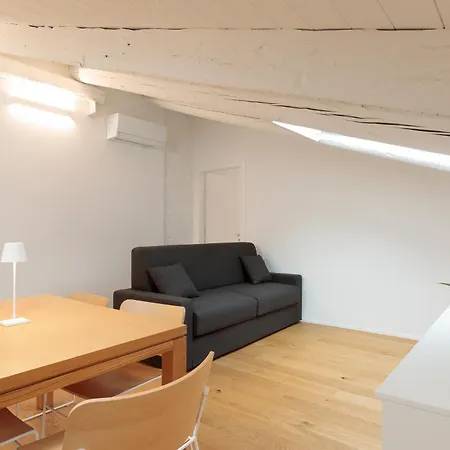 Homey I The Five Apartment *