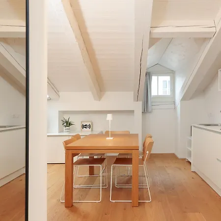 Homey I The Five Apartment *