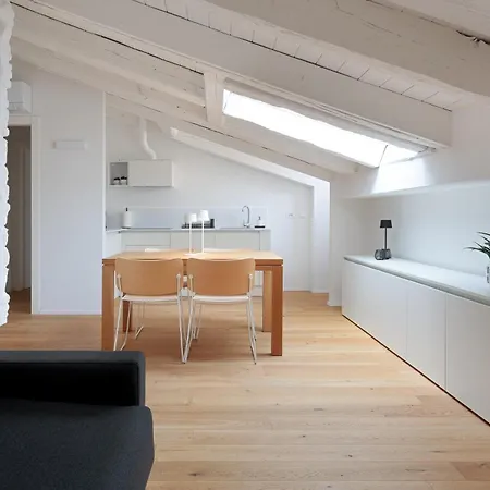 Appartamento Homey I The Five *