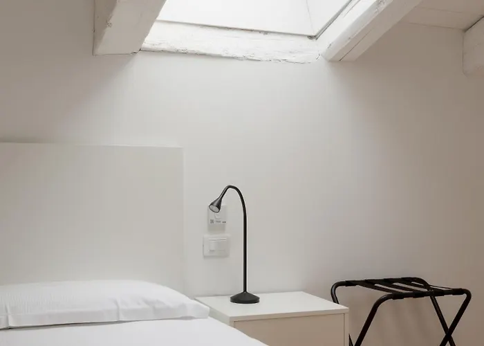 Homey I The Five Apartment *