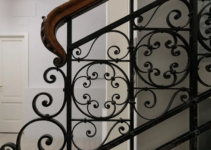 Homey I The Five Apartment *