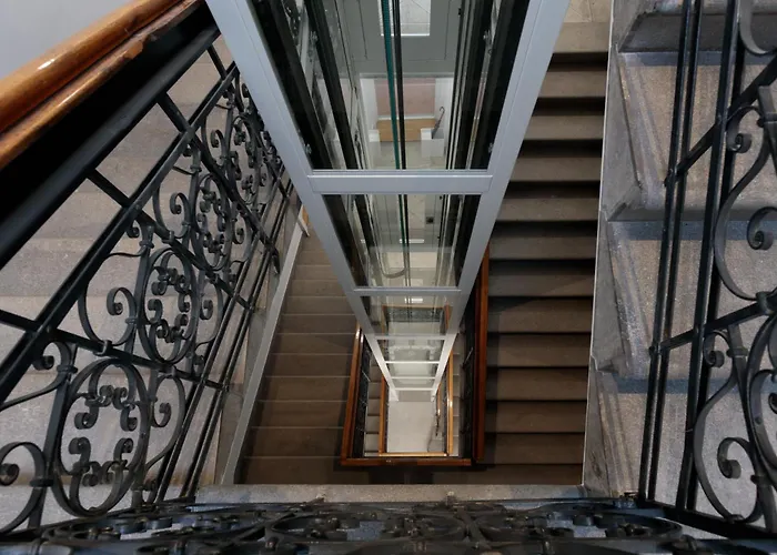 Homey I The Five * Triest